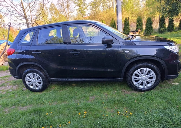Suzuki Vitara cena 52000 przebieg: 60700, rok produkcji 2016 z Ryki małe 79